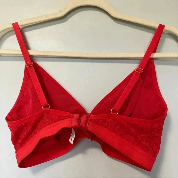 Lively red bra  size 2 - Picture 2 of 4